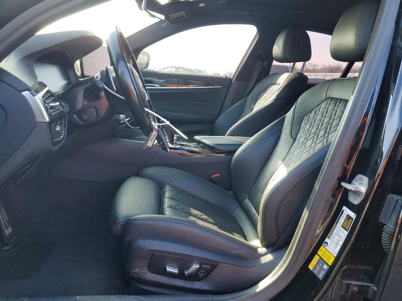 2023 BMW 530E