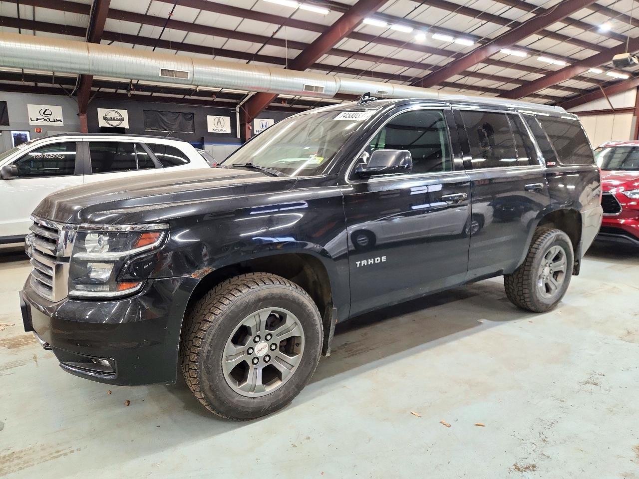 2016 CHEVROLET TAHOE LT — Front 3/4