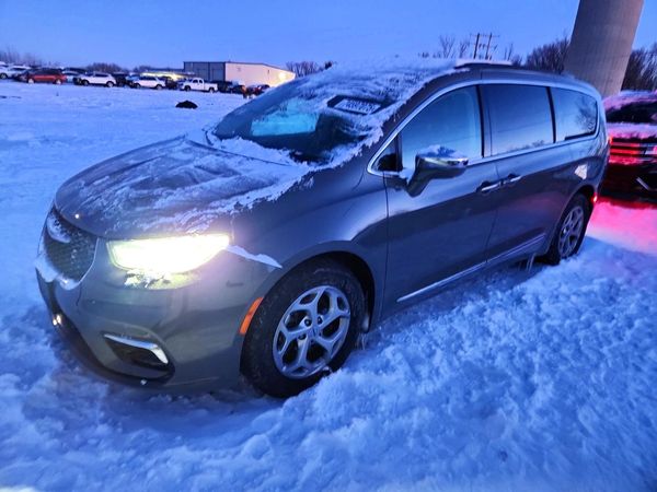 2022 CHRYSLER PACIFICA Limited