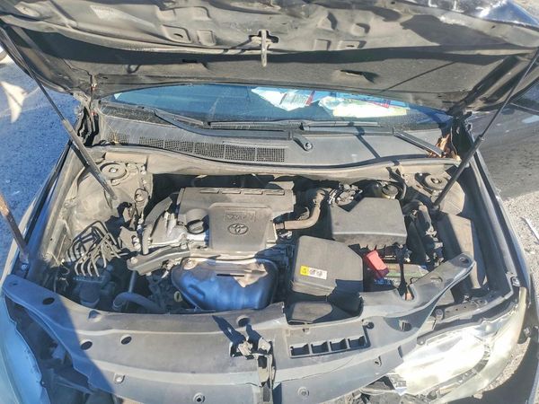 2017 TOYOTA CAMRY LE/SE/XLE/XSE — Engine bay