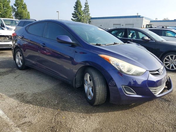 2013 HYUNDAI ELANTRA