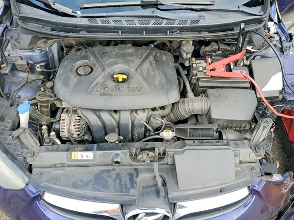 2013 HYUNDAI ELANTRA