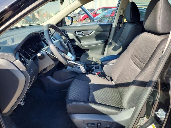 2019 NISSAN ROGUE — DENT