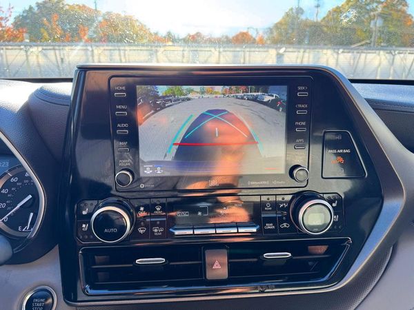 2020 TOYOTA HIGHLANDER Limited