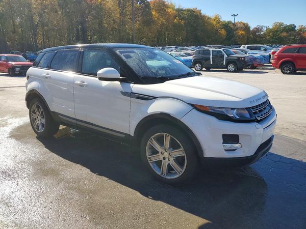 2014 LAND ROVER RANGEROVER Pure Plus — Passenger 3/4