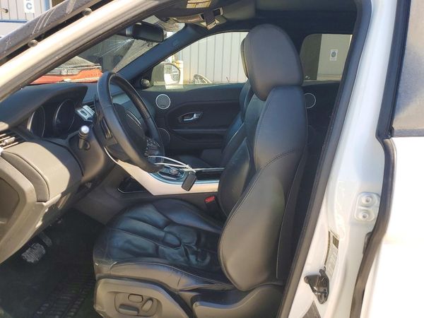 2014 LAND ROVER RANGEROVER Pure Plus — DENT