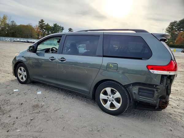 2013 TOYOTA SIENNA — DSRA