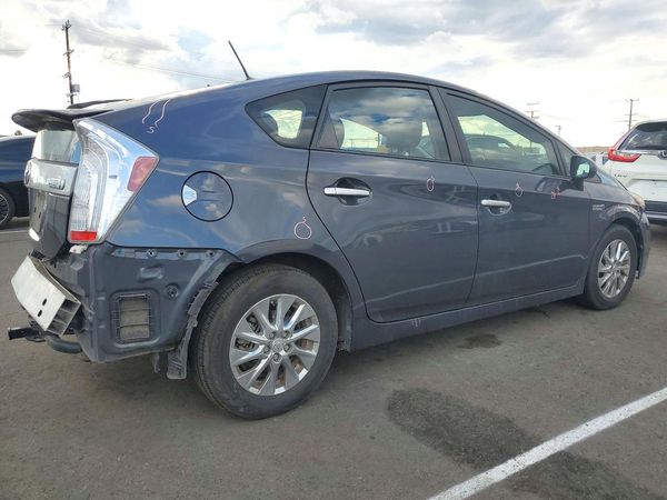 2014 TOYOTA PRIUS — PSRA