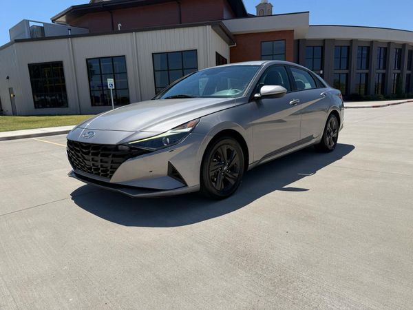 2021 HYUNDAI ELANTRA Blue