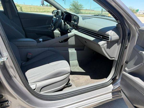 2021 HYUNDAI ELANTRA Blue