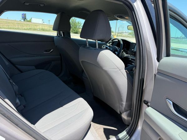 2021 HYUNDAI ELANTRA Blue