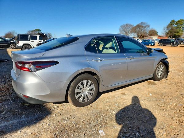 2020 TOYOTA CAMRY LE — PSRA