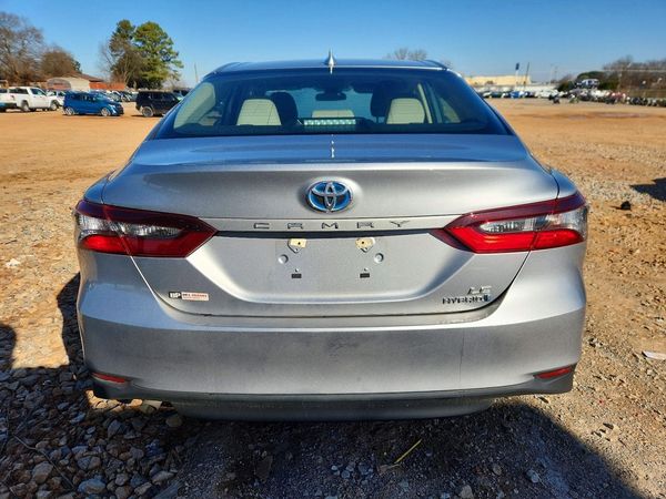 2020 TOYOTA CAMRY LE — DIRR