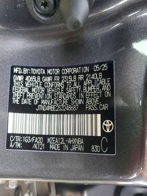 2025 TOYOTA COROLLA SE