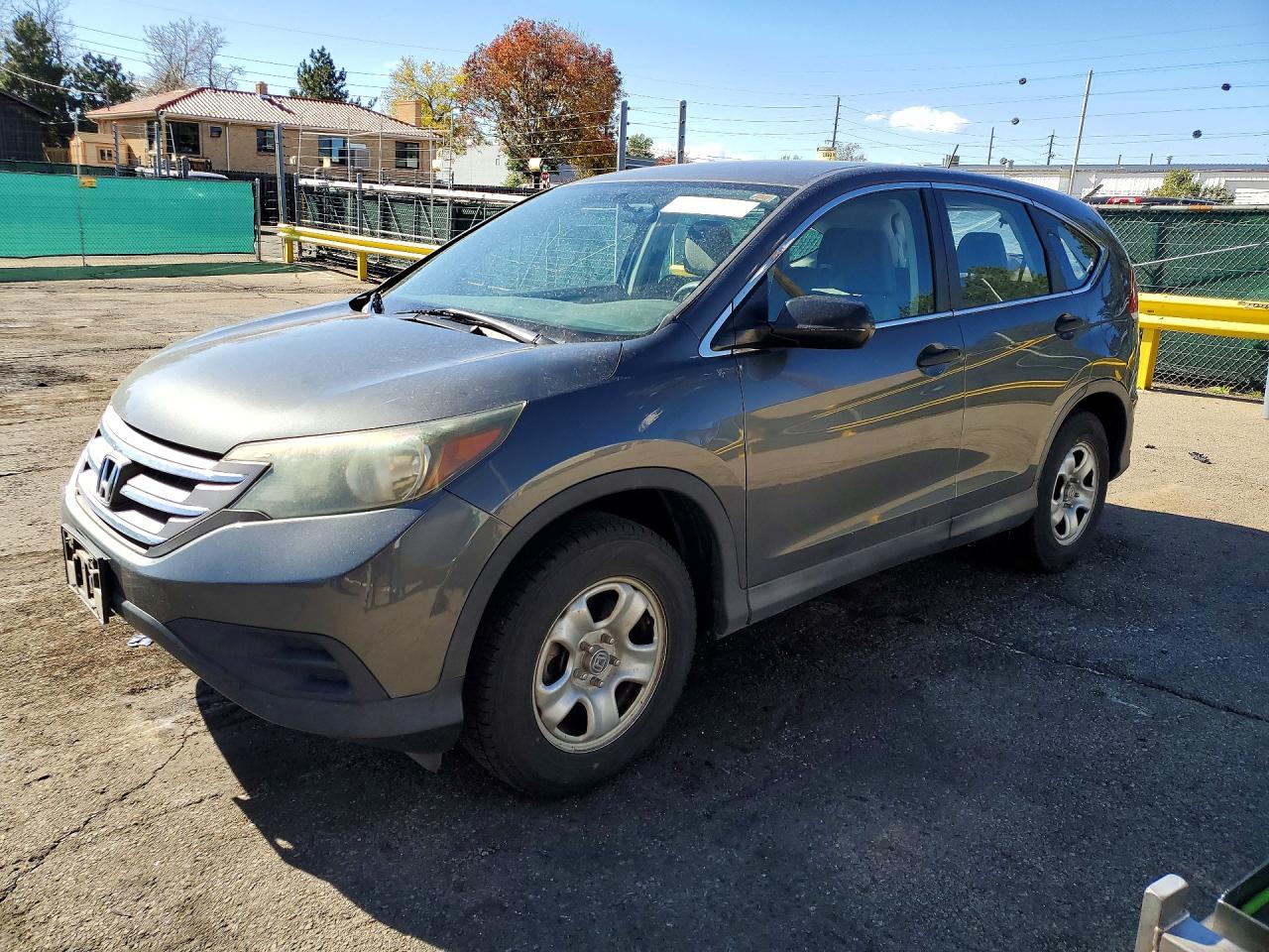 2013 HONDA CRV LX — Front 3/4