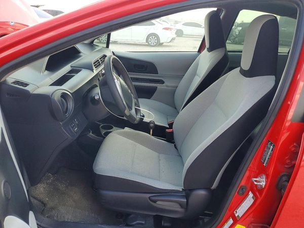 2014 TOYOTA PRIUS — DENT