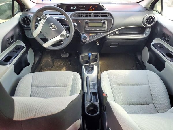 2014 TOYOTA PRIUS — CKPT