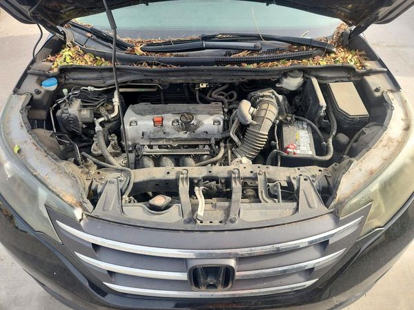 2012 HONDA CRV EX-L — Engine bay