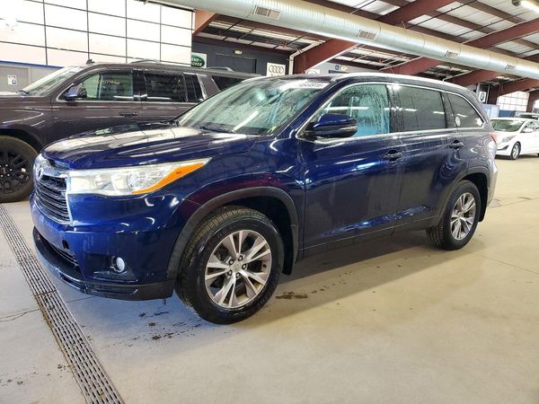 2014 TOYOTA HIGHLANDER — DSFA — Front 3/4