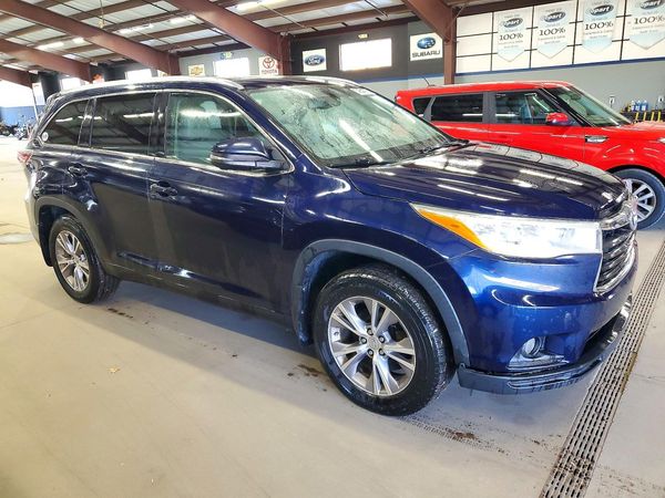 2014 TOYOTA HIGHLANDER — Passenger 3/4
