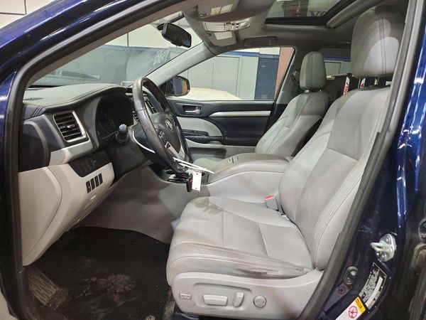 2014 TOYOTA HIGHLANDER — DENT