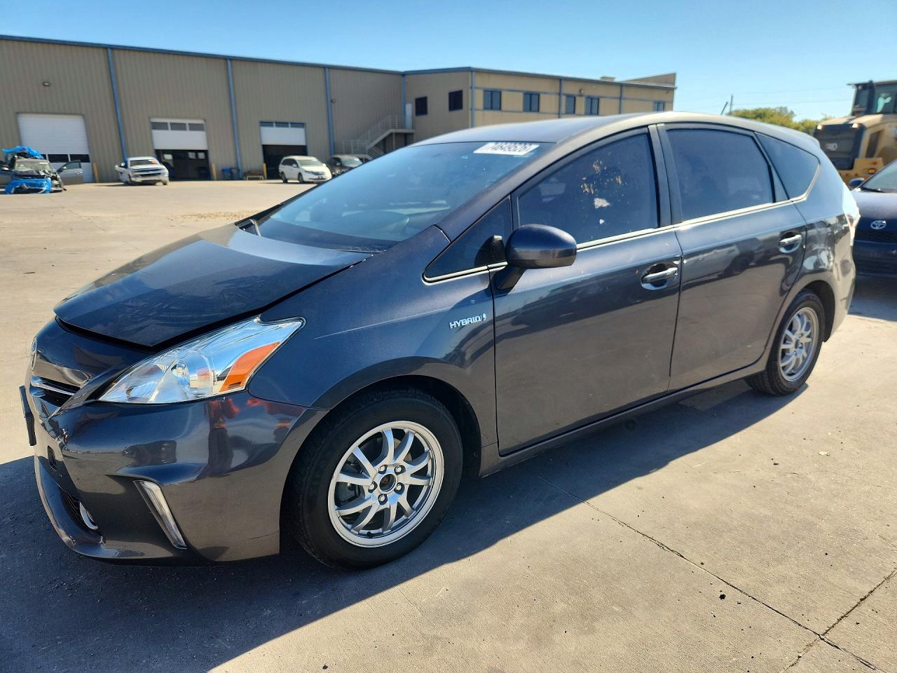 2013 TOYOTA PRIUS — Front 3/4