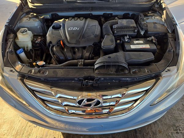 2012 HYUNDAI SONATA Middle level