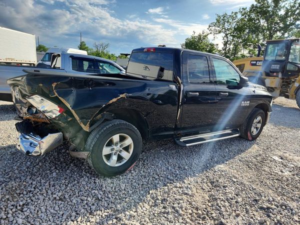 2014 RAM 1500 ST