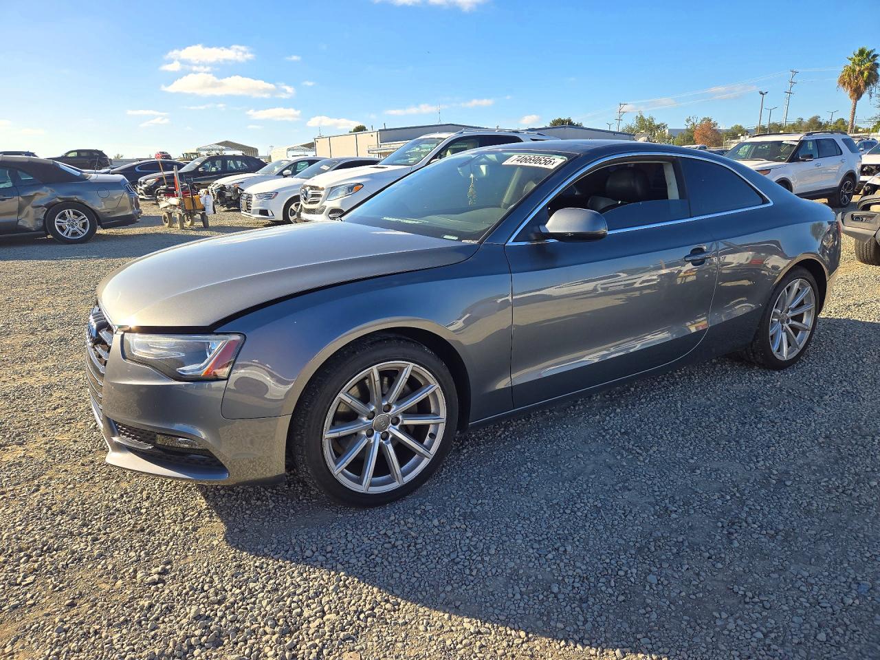 2015 AUDI A5 Premium — Front 3/4