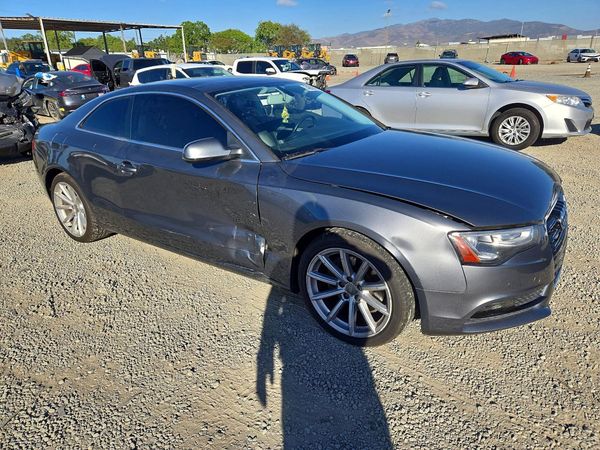 2015 AUDI A5 Premium — Passenger 3/4