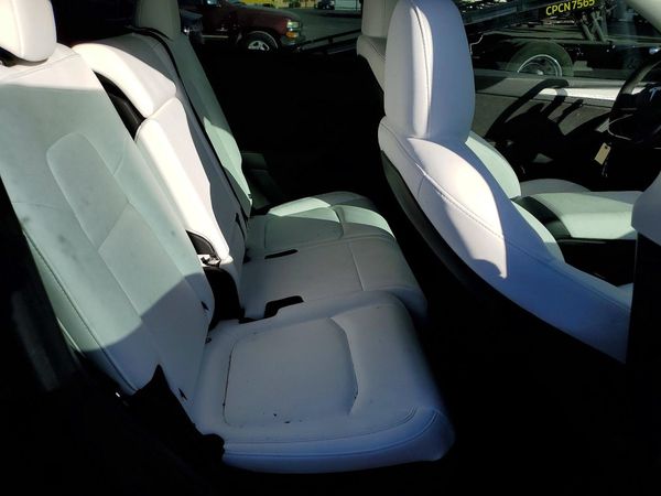 2025 TESLA MODEL Y