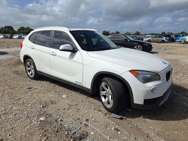 2013 BMW X1 sDrive28i — Passenger 3/4