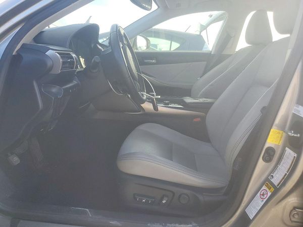 2014 LEXUS IS 250 — DENT