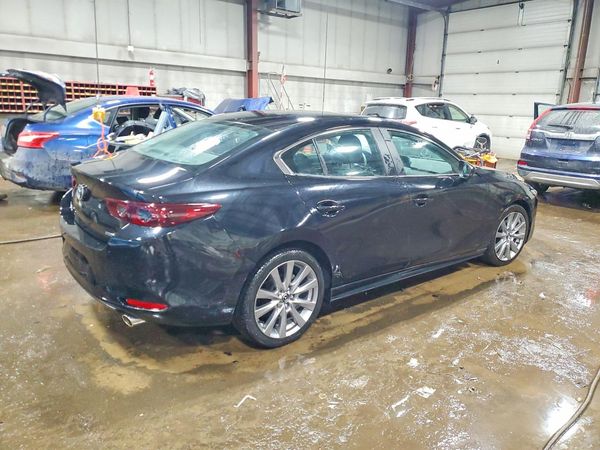 2021 MAZDA 3