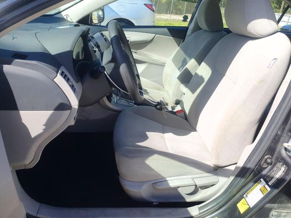 2013 TOYOTA COROLLA — DENT