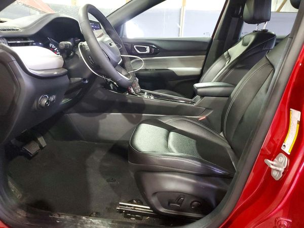 2026 JEEP COMPASS Limited — DENT