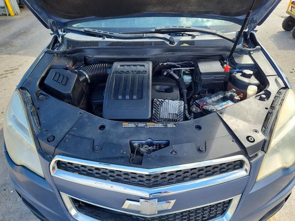 2012 CHEVROLET EQUINOX 1LT — Engine bay