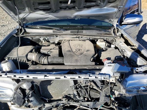 2018 TOYOTA TACOMA — Engine bay