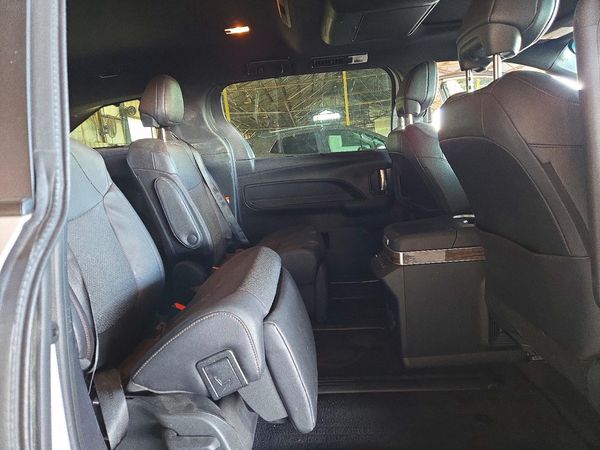 2025 TOYOTA SIENNA Platinum — PSRS