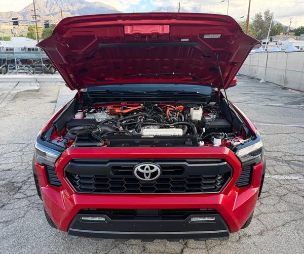 2025 TOYOTA TACOMA