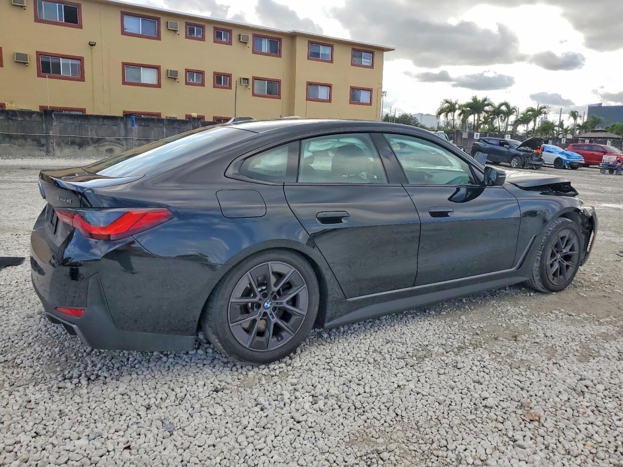 2025 BMW I4 eDrive40