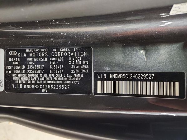 2017 KIA SEDONA LX — VINS