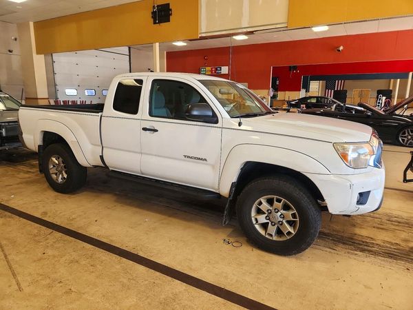 2012 TOYOTA TACOMA — Passenger 3/4