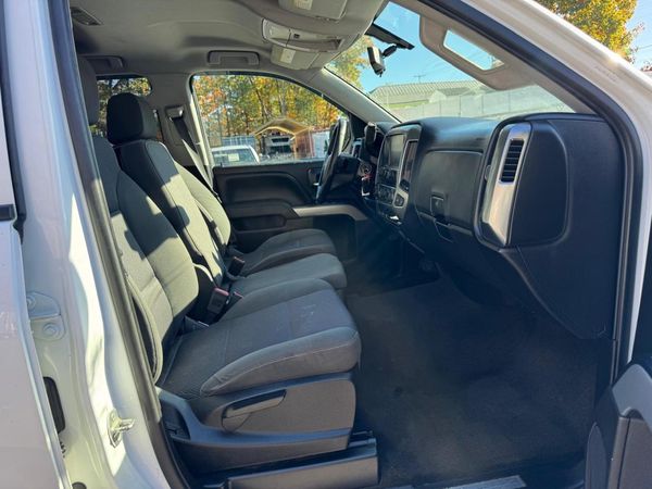 2017 CHEVROLET SILVERADO LT