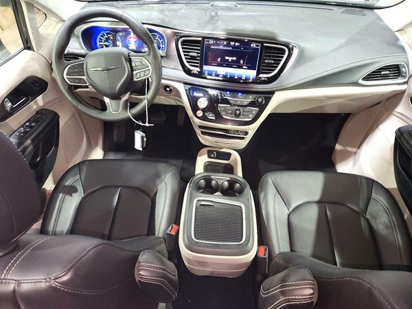 2024 CHRYSLER PACIFICA Select — CKPT