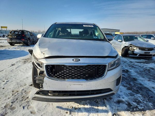2016 KIA SEDONA