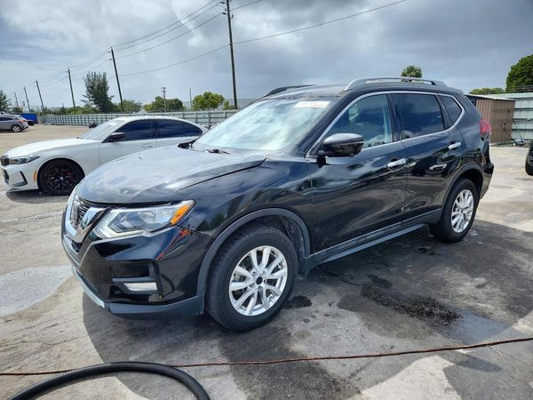 2018 NISSAN ROGUE — Front 3/4