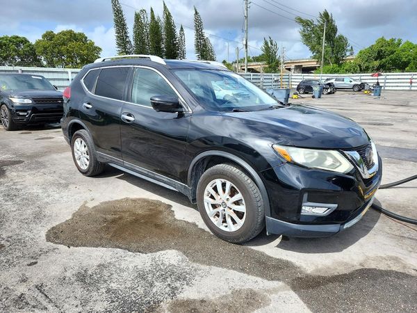 2018 NISSAN ROGUE — Passenger 3/4