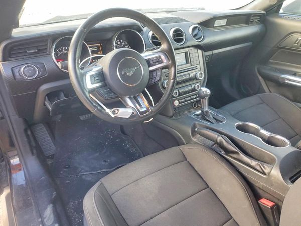2017 FORD MUSTANG V6 Coupe