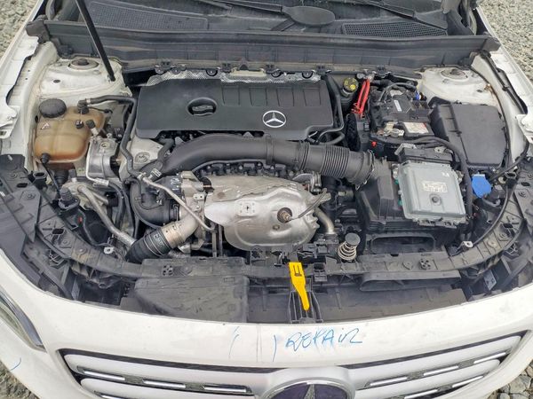 2020 MERCEDES-BENZ GLB GLB250
